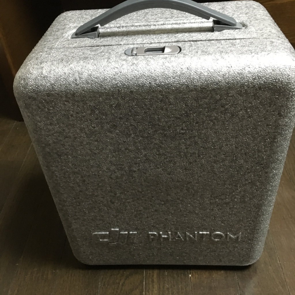 【phantom4】購入動機と到着〜開封まで|中身をご紹介