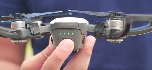 DJI SPARKパーム離陸|SPARKを手の平から離陸する方法