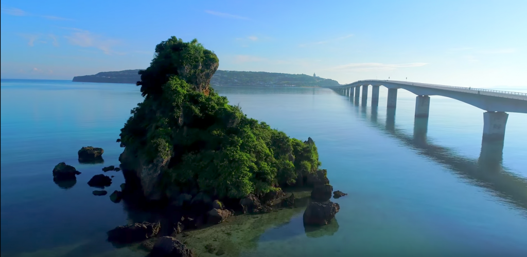 沖縄ドローン空撮|古宇利大橋をPhantom4Pro・Mavic PROで空撮してみた。