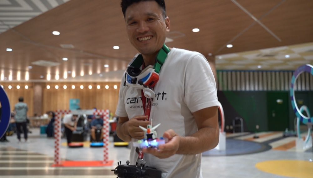 【メイカーズピア名古屋】ドローンサーキットで徹夜でTinyWhoop体験